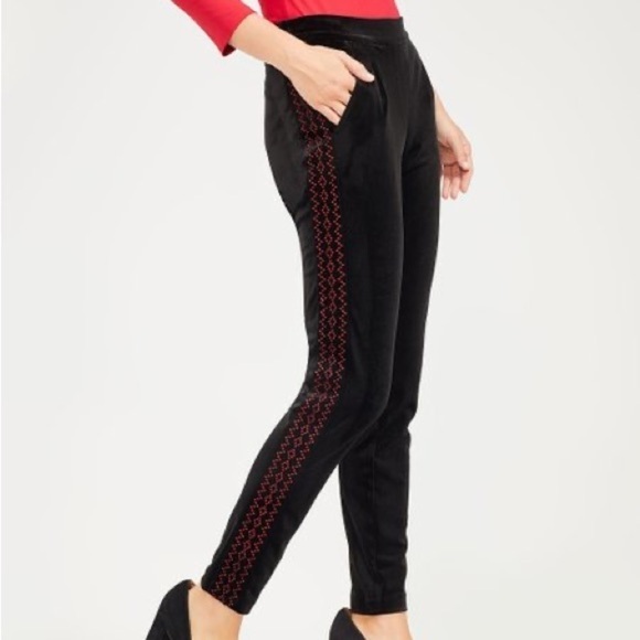 J. McLaughlin Jerry Pants NWT Size Large Black & Red Embellished Sides - Picture 4 of 12